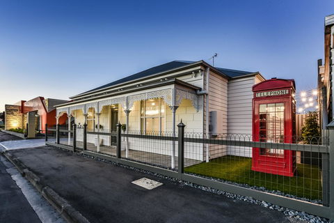 Aloha Central Luxury Apartments - Kalgoorlie Accommodation 0