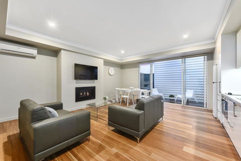 Aloha Central Luxury Apartments - Kalgoorlie Accommodation 6