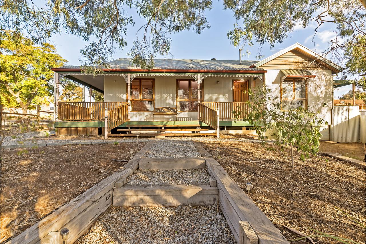 Gawler South SA Kalgoorlie Accommodation