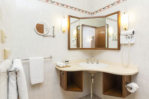 Adelaide Inn - Kalgoorlie Accommodation 11