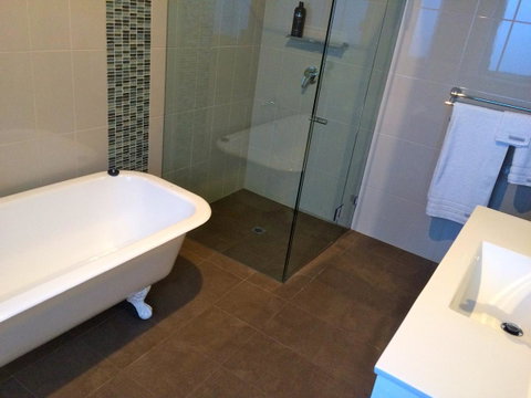 Penzance Cottage Glenelg - Kalgoorlie Accommodation 7
