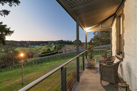 The Other House - Kalgoorlie Accommodation 0