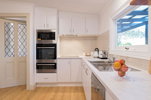 The Other House - Kalgoorlie Accommodation 10