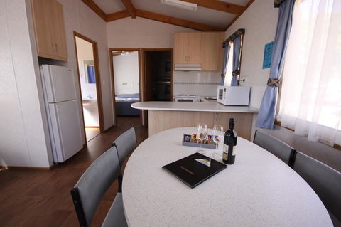 Ceduna Foreshore Caravan Park - Kalgoorlie Accommodation 2