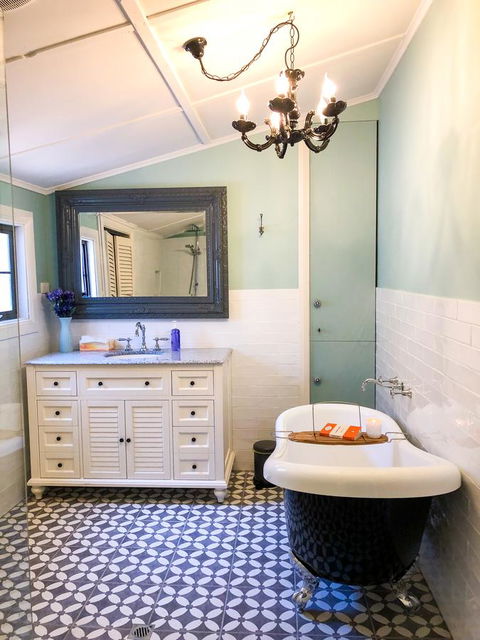 Inglenook Cottage - Kalgoorlie Accommodation 22