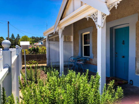Inglenook Cottage - Kalgoorlie Accommodation 0