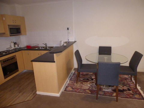 Adelaide City Apartment - 3br, 2bath & Carpark - Kalgoorlie Accommodation 8