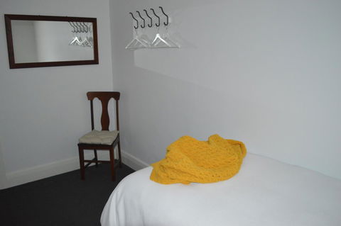 Two Cow Cottage Bed & Breakfast - Kalgoorlie Accommodation 16