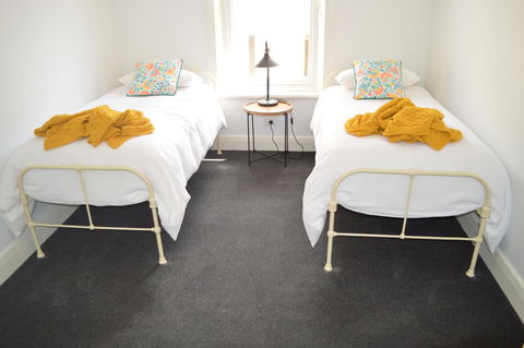 Two Cow Cottage Bed & Breakfast - Kalgoorlie Accommodation 20