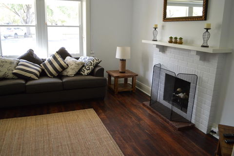 Two Cow Cottage Bed & Breakfast - Kalgoorlie Accommodation 27