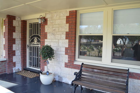Two Cow Cottage Bed & Breakfast - Kalgoorlie Accommodation 28