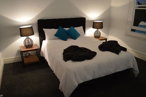 Two Cow Cottage Bed & Breakfast - Kalgoorlie Accommodation 19