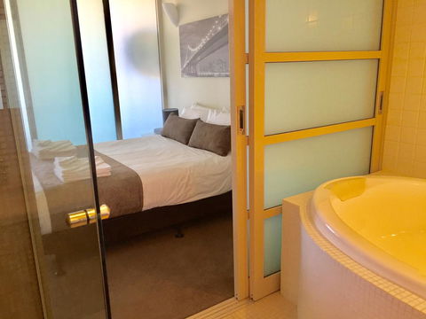 Adelaide DressCircle Apartments - North Terrace - Kalgoorlie Accommodation 17