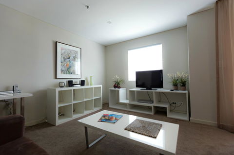 Adelaide DressCircle Apartments - North Terrace - Kalgoorlie Accommodation 13