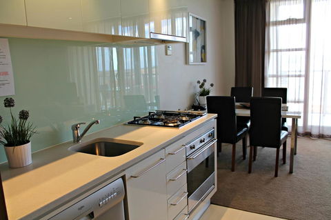 Adelaide DressCircle Apartments - North Terrace - Kalgoorlie Accommodation 28