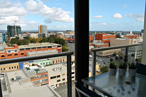 Adelaide DressCircle Apartments - North Terrace - Kalgoorlie Accommodation 36