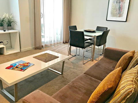 Adelaide DressCircle Apartments - North Terrace - Kalgoorlie Accommodation 19