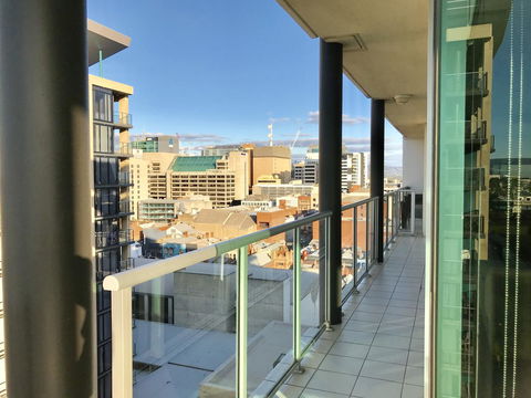 Adelaide DressCircle Apartments - North Terrace - Kalgoorlie Accommodation 8