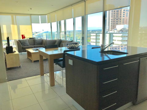 Adelaide DressCircle Apartments - North Terrace - Kalgoorlie Accommodation 3