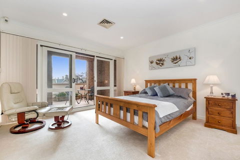 Adelaide Style Accommodation-Close To City-North Adelaide-3 Bdrm- FREE Parking - Kalgoorlie Accommodation 14