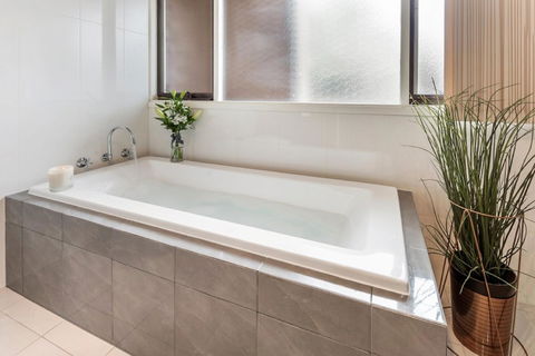 Adelaide Style Accommodation-Close To City-North Adelaide-3 Bdrm- FREE Parking - Kalgoorlie Accommodation 2