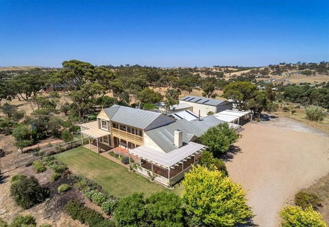Angaston House - Kalgoorlie Accommodation 23