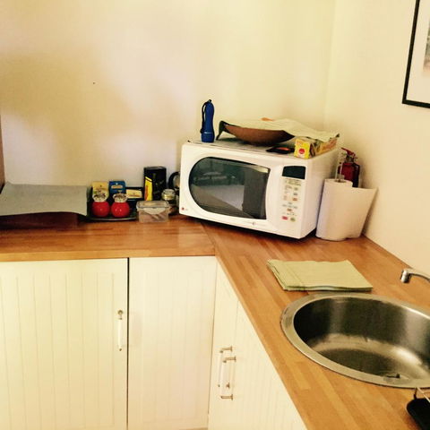 STUDIO ECHUNGA Adelaide Hills - Kalgoorlie Accommodation 11