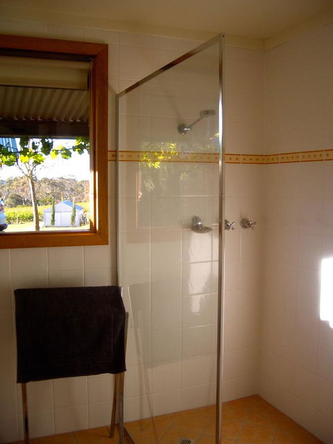 STUDIO ECHUNGA Adelaide Hills - Kalgoorlie Accommodation 14