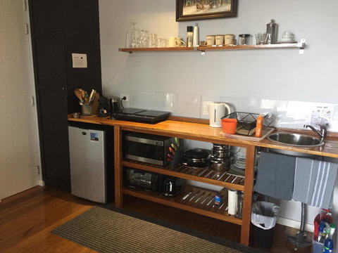 Smiths Lake House - Kalgoorlie Accommodation 5