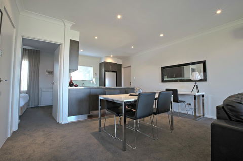 Adelaide DressCircle Apartments - Archer Street - Kalgoorlie Accommodation 8
