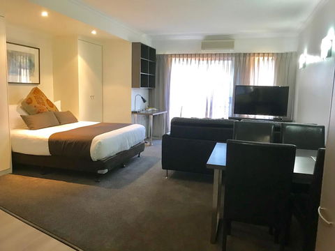 Adelaide DressCircle Apartments - Archer Street - Kalgoorlie Accommodation 4