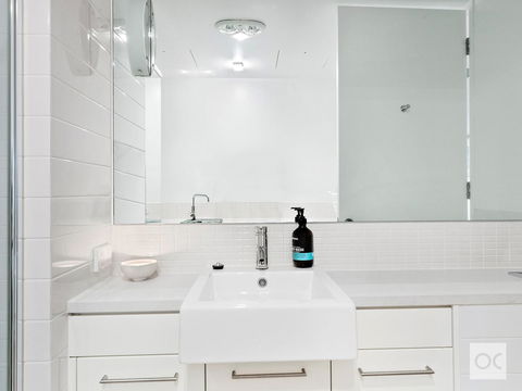 Breeze Beachfront Apartment - Kalgoorlie Accommodation 36