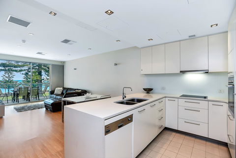 Breeze Beachfront Apartment - Kalgoorlie Accommodation 9