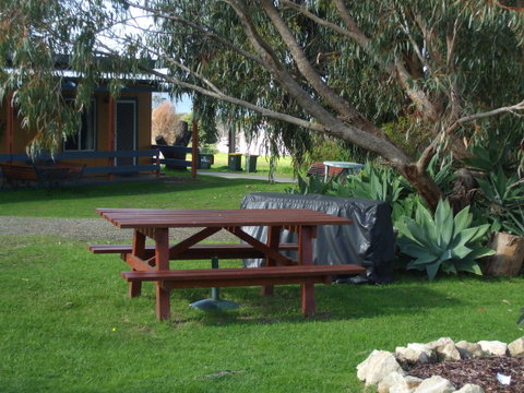 Casuarina Coastal Units - Kalgoorlie Accommodation 17