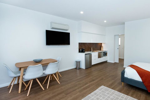 Loxton Courthouse Apartments - Kalgoorlie Accommodation 17