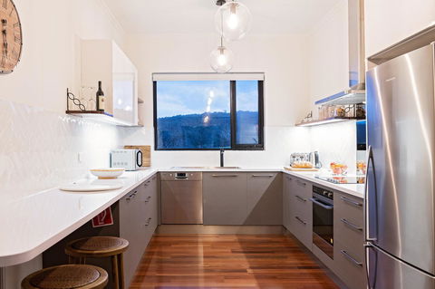 Esto House - Kalgoorlie Accommodation 13