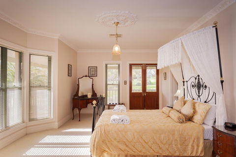 Angaston Saleyards Luxury Accommodation - Kalgoorlie Accommodation 1