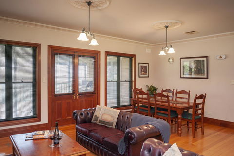 Angaston Saleyards Luxury Accommodation - Kalgoorlie Accommodation 7