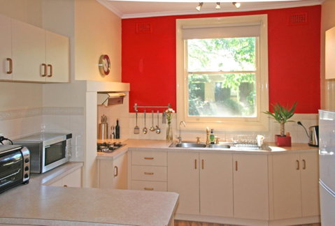 Oats Cottage - Kalgoorlie Accommodation 10
