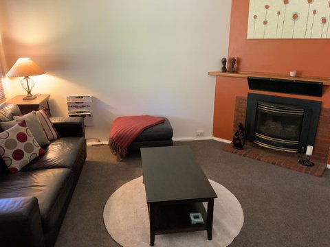 Oats Cottage - Kalgoorlie Accommodation 5