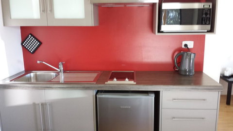 Boat Haven Studios - Kalgoorlie Accommodation 11