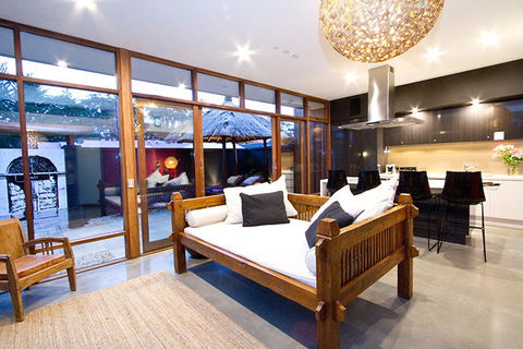 Sticky Rice Villas - Kalgoorlie Accommodation 11