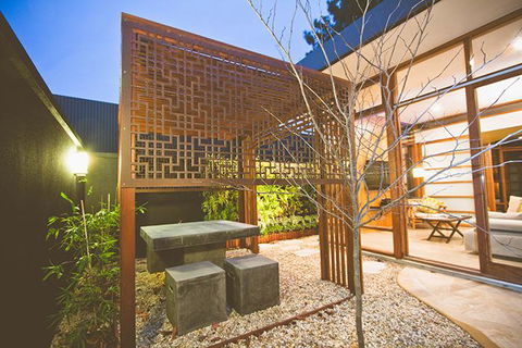 Sticky Rice Villas - Kalgoorlie Accommodation 9