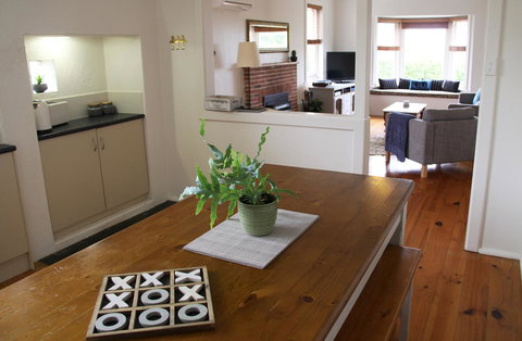 Grace Cottage - Kalgoorlie Accommodation 7