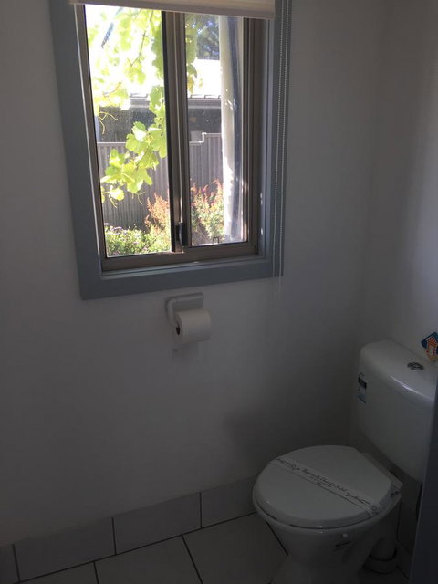 SHAKIN' SHACK - Kalgoorlie Accommodation 17