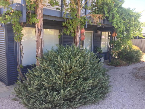 SHAKIN' SHACK - Kalgoorlie Accommodation 18