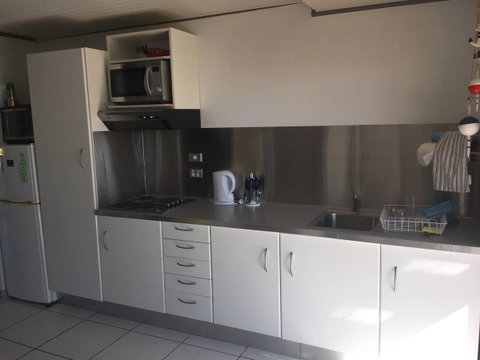 SHAKIN' SHACK - Kalgoorlie Accommodation 7