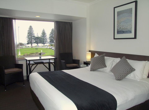 Nightcap At Hotel Victor - Kalgoorlie Accommodation 17