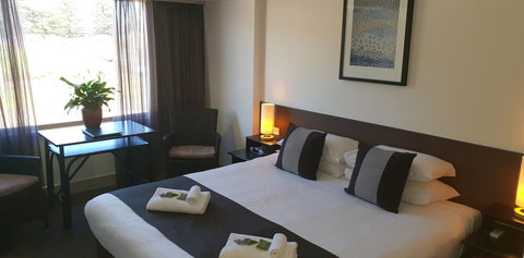 Nightcap At Hotel Victor - Kalgoorlie Accommodation 2