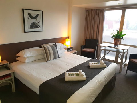 Nightcap At Hotel Victor - Kalgoorlie Accommodation 7